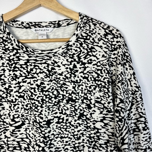 Athleta Balance Pullover Black & White Micro Cheetah Crewneck Sweatshirt M - Picture 4 of 4